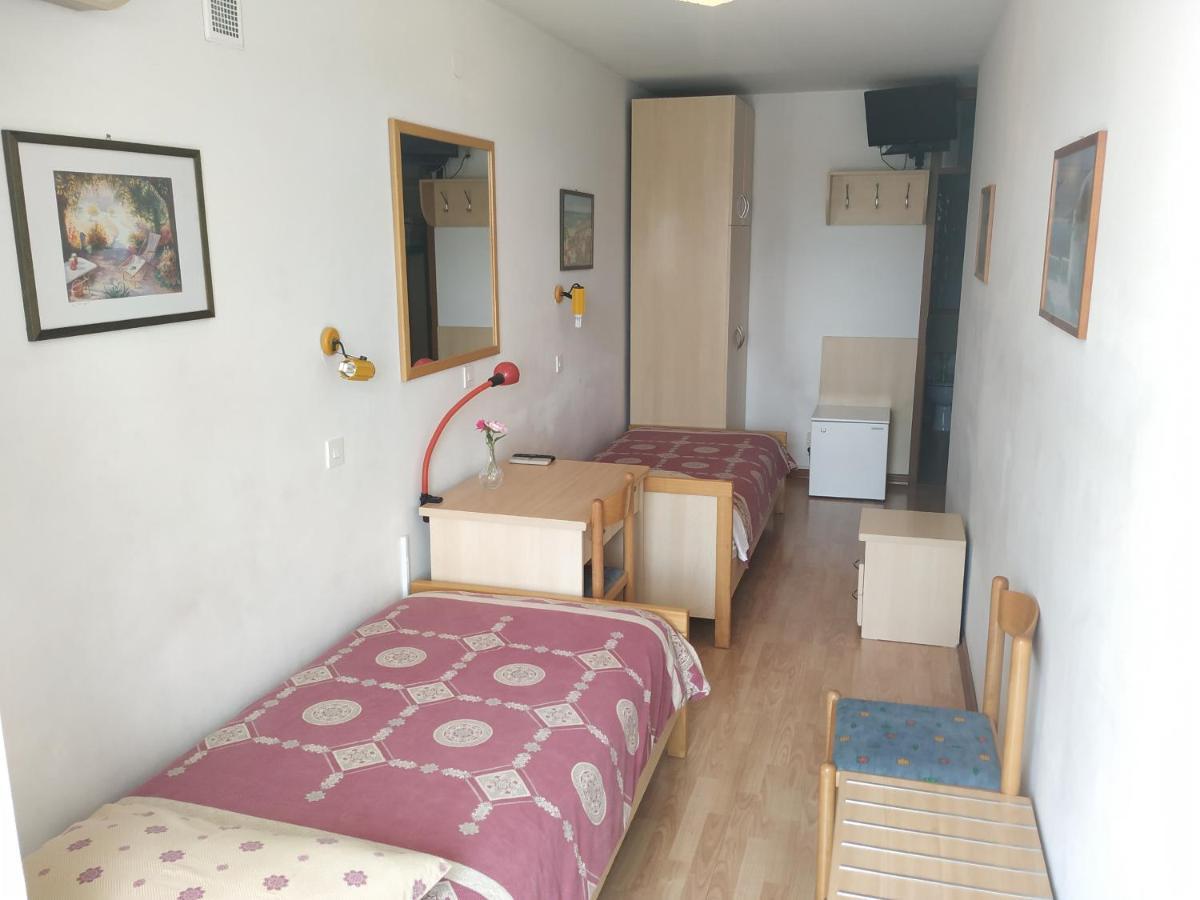 Accomodation Pertout Νόβα Γκόριτσα Εξωτερικό φωτογραφία
