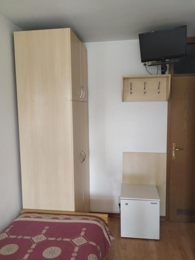 Accomodation Pertout Νόβα Γκόριτσα Εξωτερικό φωτογραφία