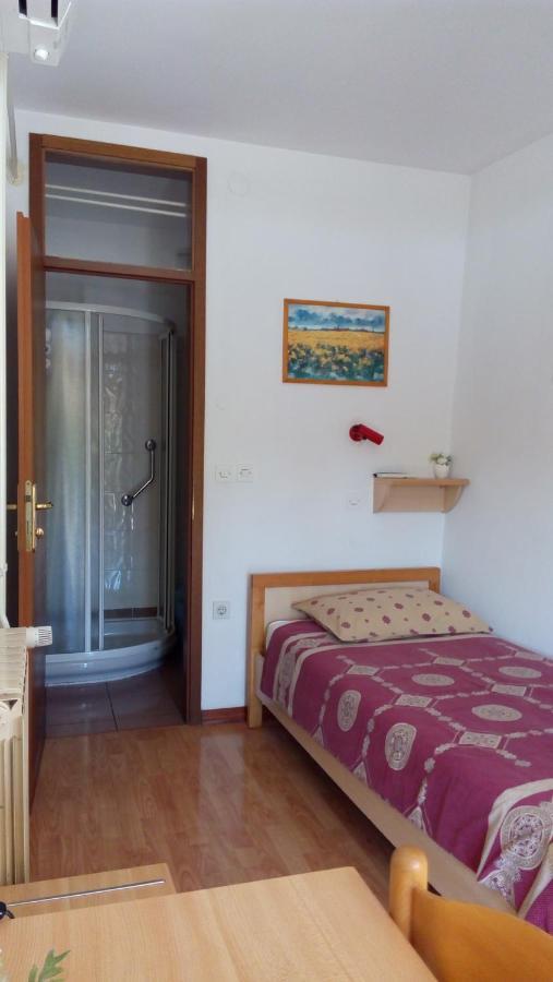 Accomodation Pertout Νόβα Γκόριτσα Εξωτερικό φωτογραφία
